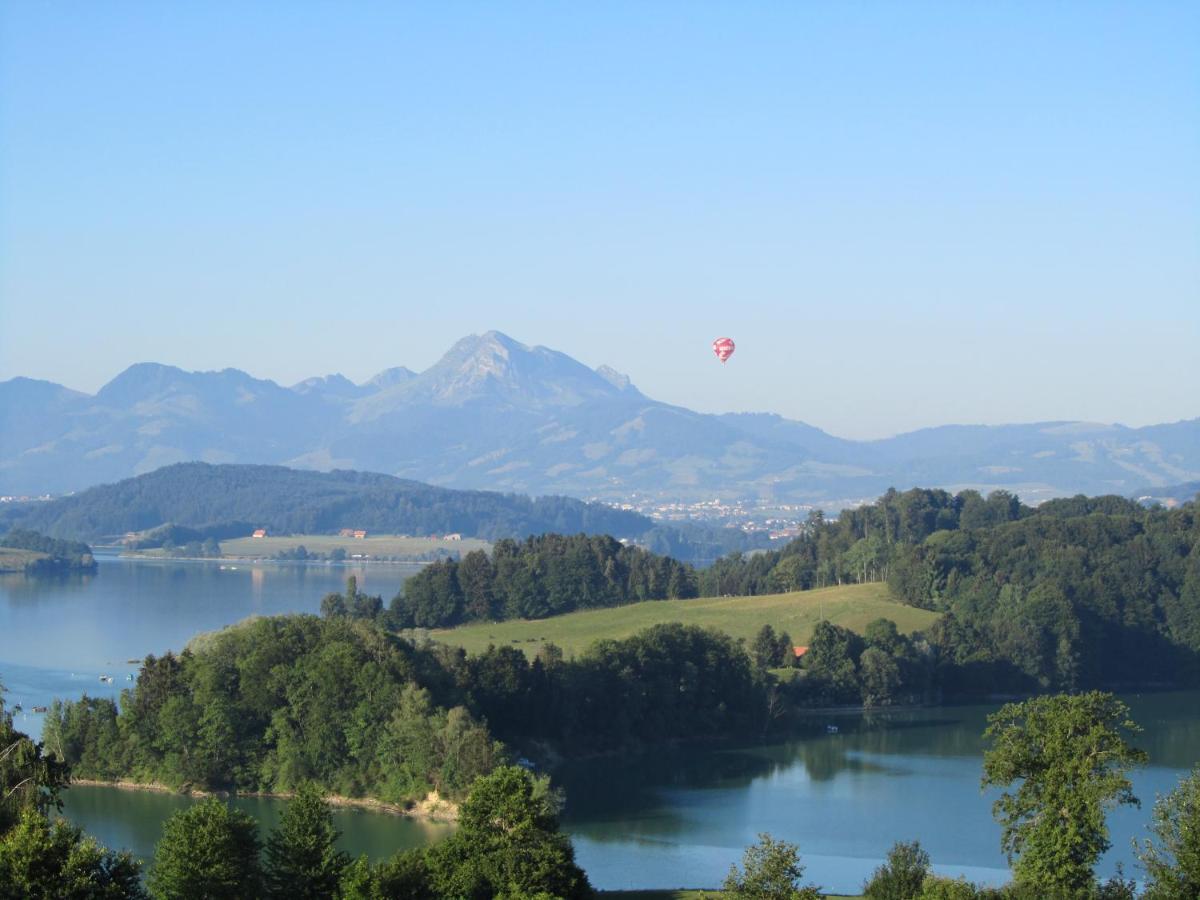 فندق Golf De La Gruyere Pont-la-Ville المظهر الخارجي الصورة